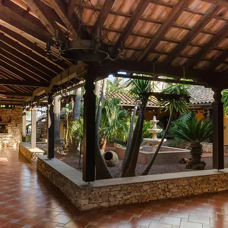 Lo Claustre Del Delta: Luxury Private In Ebro Delta *